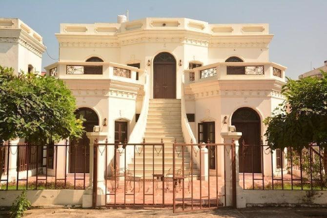 Hotel A Mansion Kashipur Esterno foto